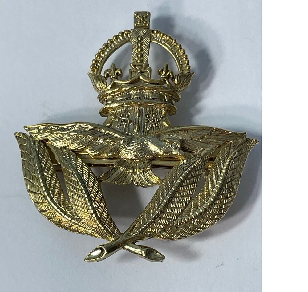 Vintage MJ ENT Clip Brooch Gold Tone Heraldic Royal Air Force Eagle Crown UK
